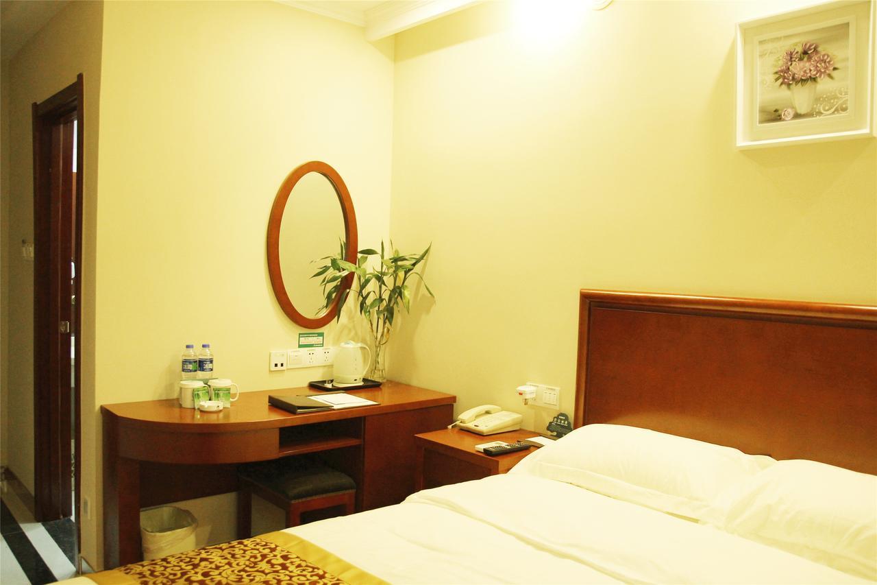 Greentree Inn Jiangsu Zhenjiang Jiangsu Science And Technology University Youth Square Express Hotel Янчжоу Екстериор снимка
